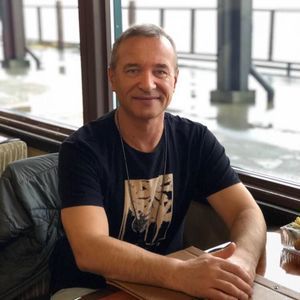 Meet your Posher, Alex